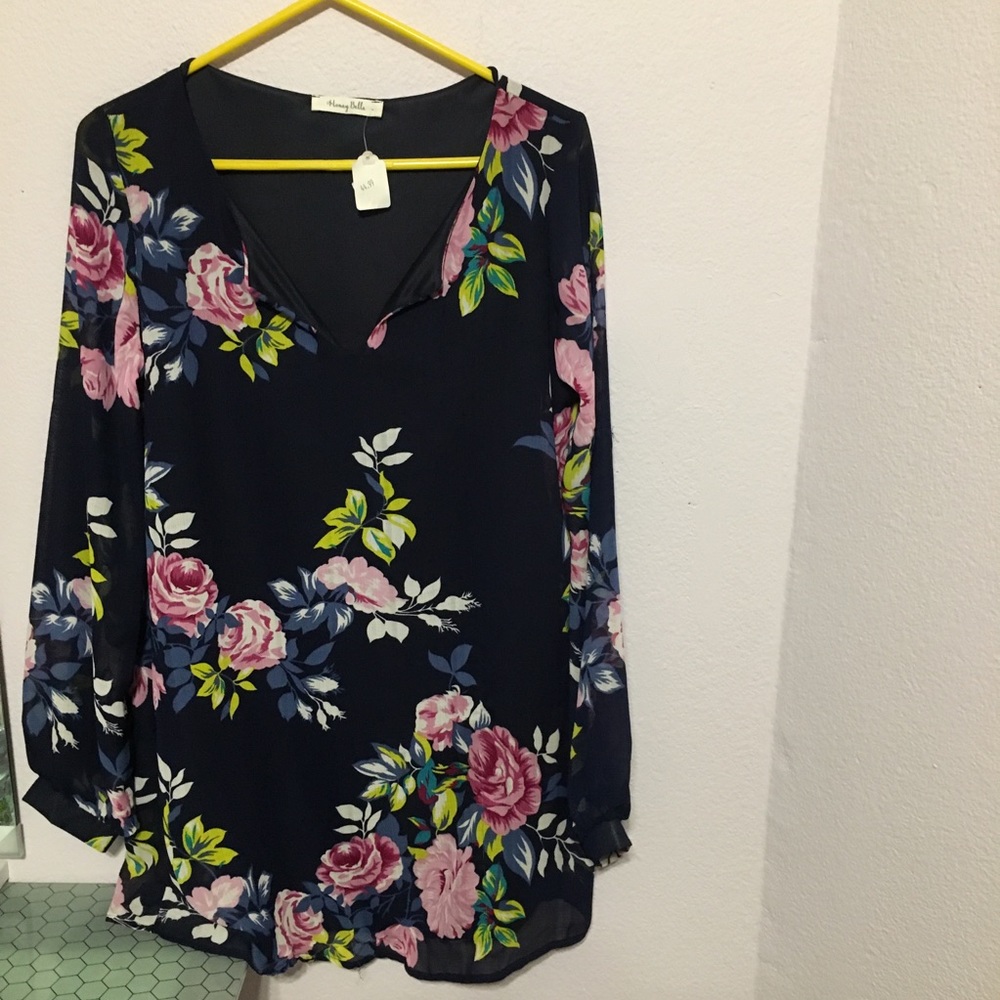 Honey Belle shirt with pockets!!! Sz Small NWT